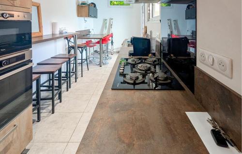 Bellaffaire Apartment | Stunning Apartment In Bellaffaire