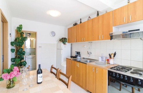 Molunat Apartment | Stunning apartment in Gruda with WiFi