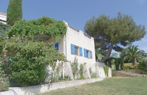 Istres Apartment | Stunning Apartment In Istres With Wifi