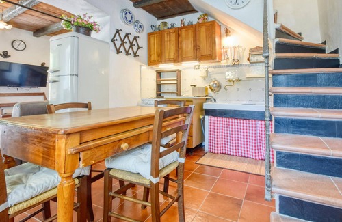 Mezzanego Apartment | Stunning apartment in Mezzanego