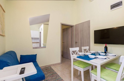 Kosljun Apartment | Stunning apartment in Kosljun with WiFi
