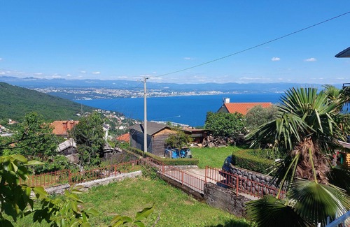 Opric Apartment | Stunning apartment in Lovran with WiFi