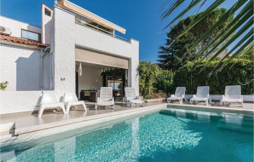 Banjole Apartment | Stunning Apartment In Pula With Wifi