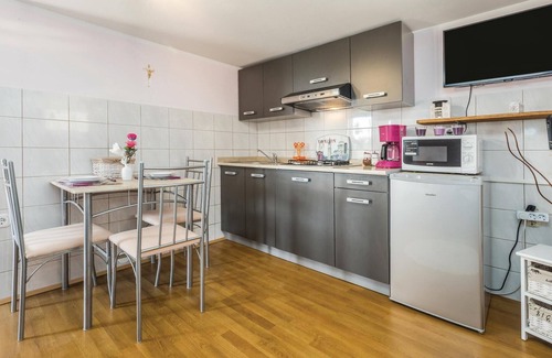 Zbandaj Apartment | Stunning apartment in Radmani with WiFi