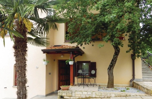 Zbandaj Apartment | Stunning apartment in Radmani with WiFi