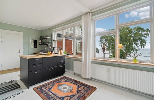 Bolshavn Apartment | Stunning apartment in Svaneke with WiFi