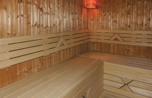 Kleinraming Apartment | Stunning Apartment In Weistrach With 4 Bedrooms, Wifi And Indoor Swimming Pool