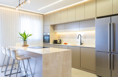 Nahariya Apartment | Stunning Apartment with Balcony and Panoramic Sea View