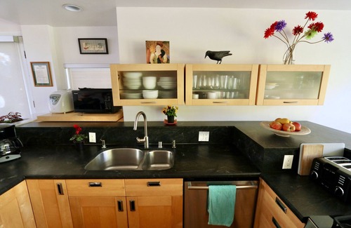 Sunset Park House | Stunning Architectural Home by Golf Course