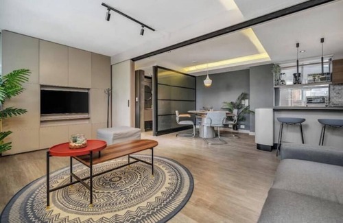 Patio Bonito Apartment | Stunning Astorga Poblado Apartment!