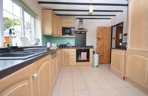 Saint Breward Cottage | Stunning Award Winning Cottage with Hot Tub & Sauna 10 mins from the Beach