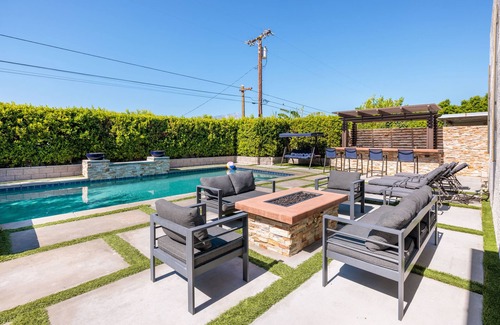 Desert Hot Springs House | Stunning Backyard, Pool & HotTub, Gameroom, BBQ