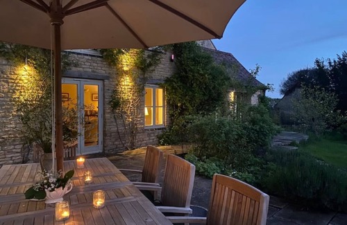 Enstone House | Stunning barn conversion, prized Cotswold location