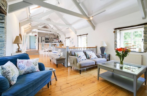 St Teath House | Stunning barn in an idyllic hamlet, sleeps 6 + dogs