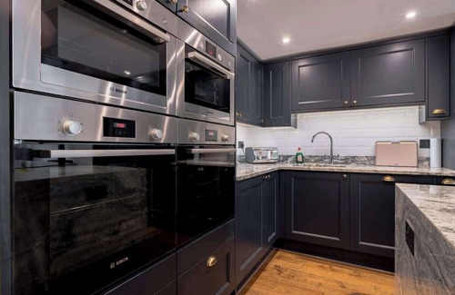 Bath House | Stunning Bath Home Sleeps 12 ~ Ideal for Hen/Stags