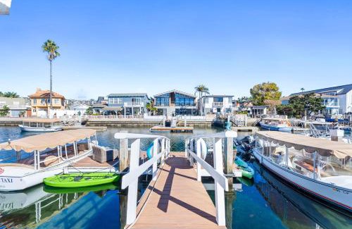 West Newport House | Stunning Bayfront Home w Epic Dock on Peninsula