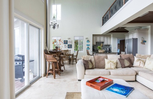 Governor's Harbour House | Stunning Beachfront House, Walk to Tippys! Pool Table, Foosball, POOL!