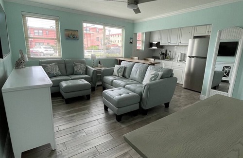 St. Pete Beach Condo | Stunning Beach Condo w/Coastal Flair ~Beachside/Poolside-1BR/Ground Floor
