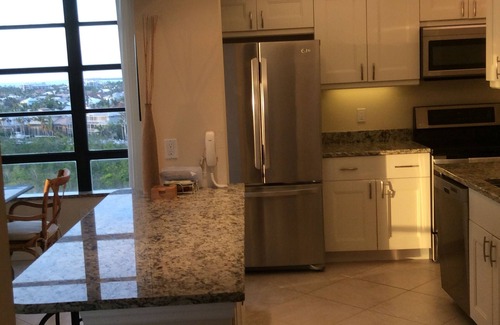 Marco Island Condo | Stunning beach condo, walls of glass, clear views of gulf and barrier islands