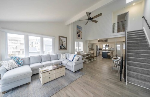 Dennisville House | Stunning Beach Front Home with Amazing Views!