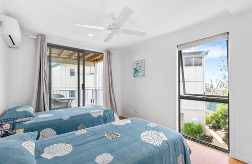 Castaways Beach Apartment | Stunning Beach Front Villa At Castaway Cove