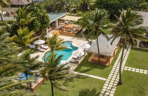 Cabarete Villa | Stunning Beach Front Property w/14 beds. Perfect for Multi families & Reunions!