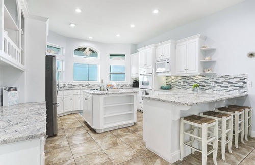 Indian Beach House | Stunning Beach Front Retreat in Galveston