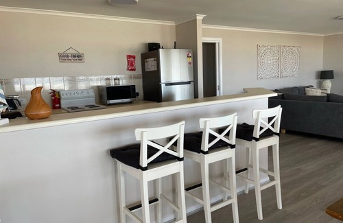 North Beach House | Stunning beachfront view ,