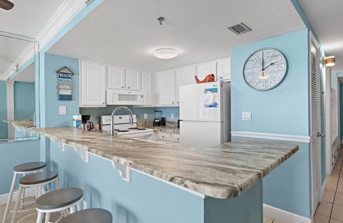 Destin Condo | ⛱️Stunning Beachfront-Indoor Pool and Hot tub-SunDestin 206☀️