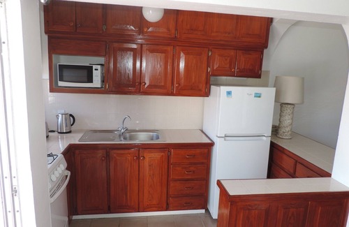 Dickenson Bay Villa | Stunning Beachside Apartment in the beautiful Dickenson Bay