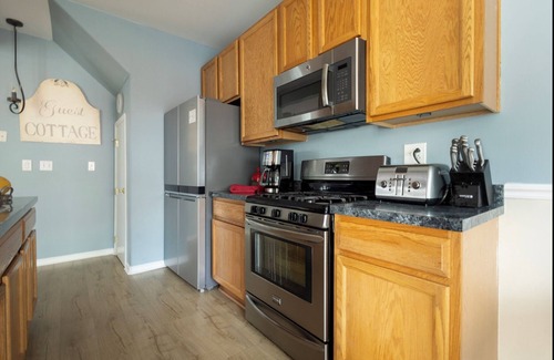 Queens House | Stunning Beachside Home In Big Apple - Best of Both Worlds!