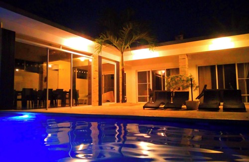 Cabarete Villa | Stunning Beachside Villa with 6 BR & Pool. Perfect for groups. Just enjoy it!