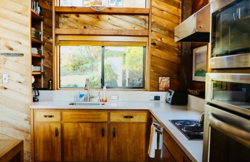 Inverness House | Stunning Beauty! Stay Cool above Tomales Bay!