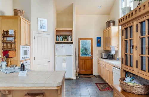 Marine Terrace House | Stunning Berwick at Wales with EV Charger