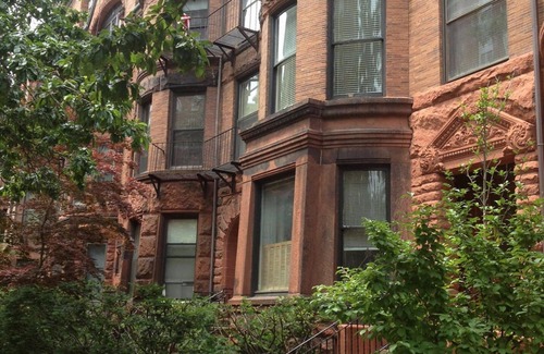 Fenway–Kenmore Condo | Stunning BOSTON BROWNSTONE condo by interior designer!