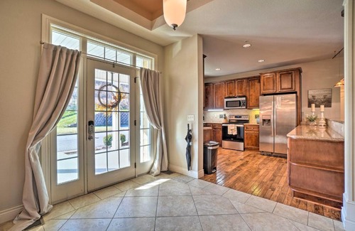 Branson Villa | Stunning Branson Villa with On-Site Golf Access