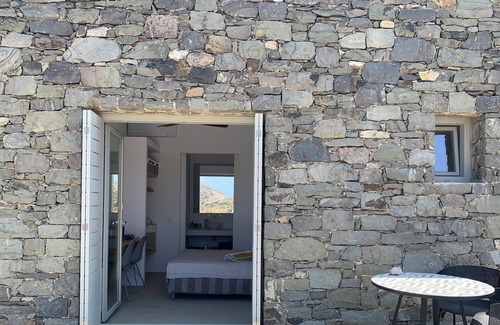 Milos Cabin | Stunning Bungalow Milos Greece. Panorama Sunset. Infinity Pool & AC.