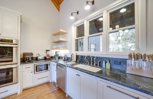 Cashiers House | Stunning Cashiers Vacation Home w/Mountain Views!