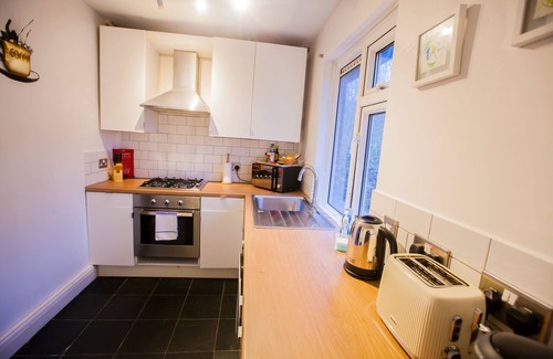 North Richmond Apartment | Stunning Central Richmond with garden