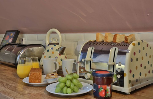Oxenhope House | Stunning Chapel, Haworth Yorkshire Hot Tub for 6, Celebration House Superb Views