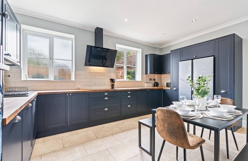 East Drayton House | Stunning & Charming Home | Free Wi-Fi | Sleeps