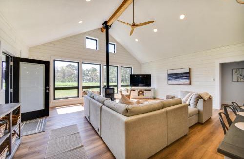 Machipongo House | Stunning Chesapeake Bay Farmhouse with Dock and Kayaks