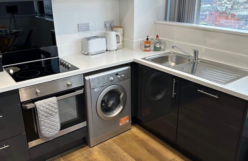 Pier Head Apartment | Stunning City View Two Bedroom Apartment Liverpool