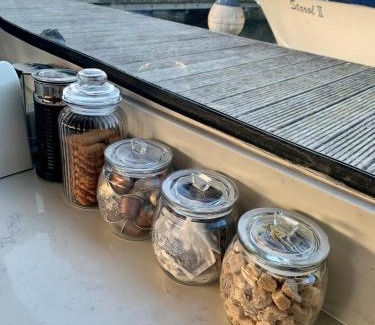 Bourne End Boat Rental | Stunning Classic Dutch Barge near Henley & Marlow