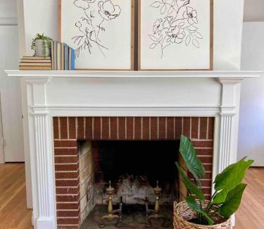 Thunderbolt House | Stunning Coastal Charmer Near Downtown and Beach
