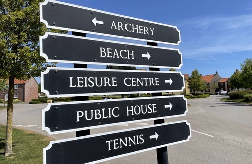 Filey Cottage | Stunning Coastal Cottages - Sleeping 10 in 2 cottages - Pool and Beach Access Included.