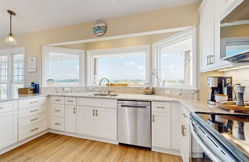 Holden Beach House | Stunning coastal home with ocean views and close to beach access