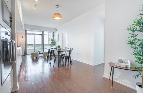 CityPlace Apartment | Stunning condo Downtown Toronto with incredible lake views. 5 minutes CN Tower.