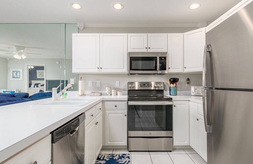 Heron Harbour Isle Condo | Stunning condo with water views in a peaceful neighborhood