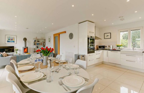 Winnard's Perch House | Stunning, Contemporary Cottage in village close to Padstow